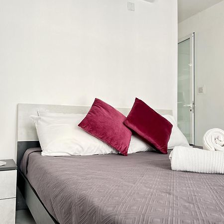 Marina Apartments Мсида Екстериор снимка